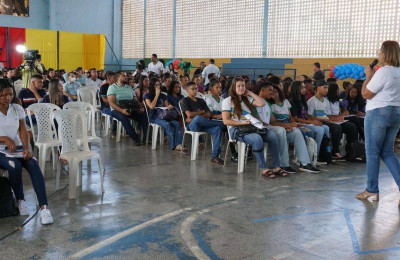 Mais de 600 estudantes participam da revisão Pré-Enem/Pré-Saeb em Corrente